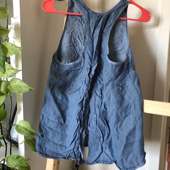 Lululemon chambray exercise top - Picture 3 of 3